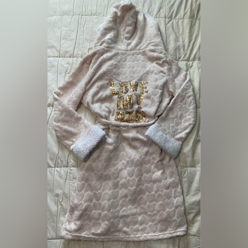 Warm Hooded Robe - Picture 4 of 9